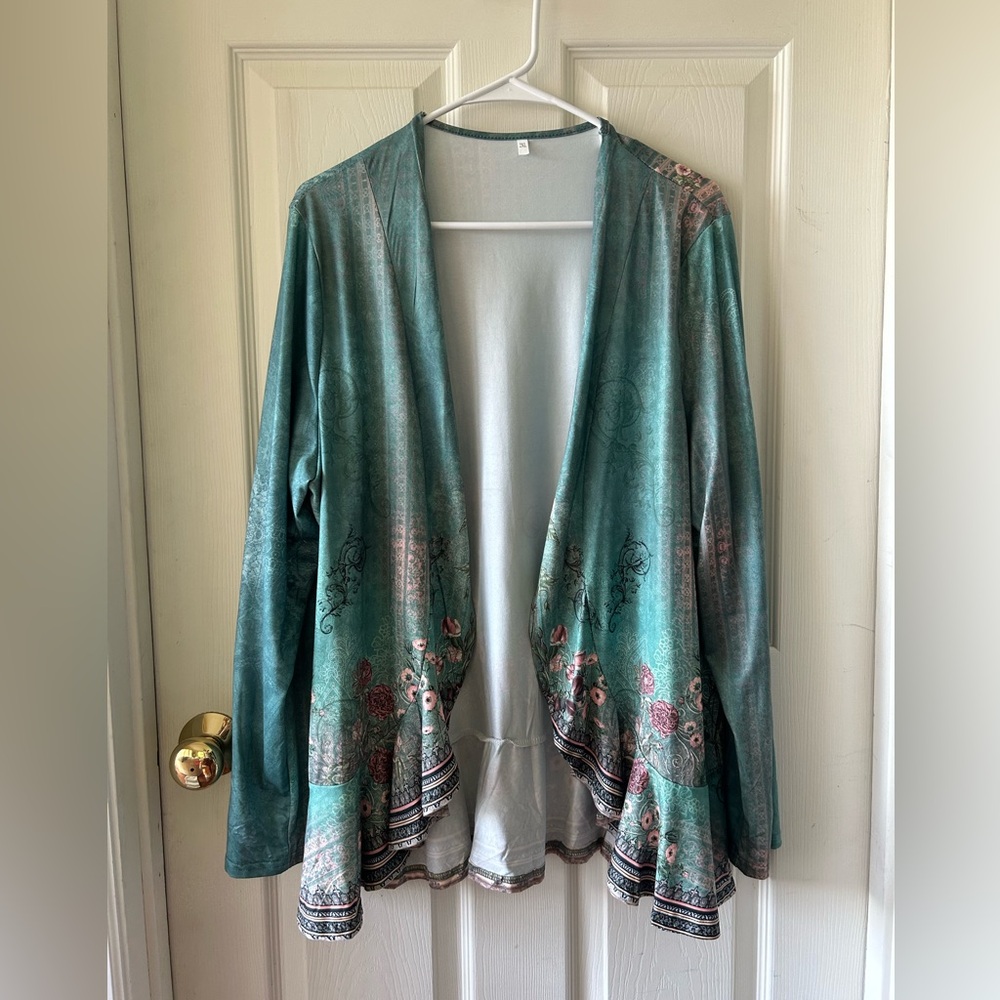 Women’s Floral Print Boho Cardigan with Ruffled Bottom